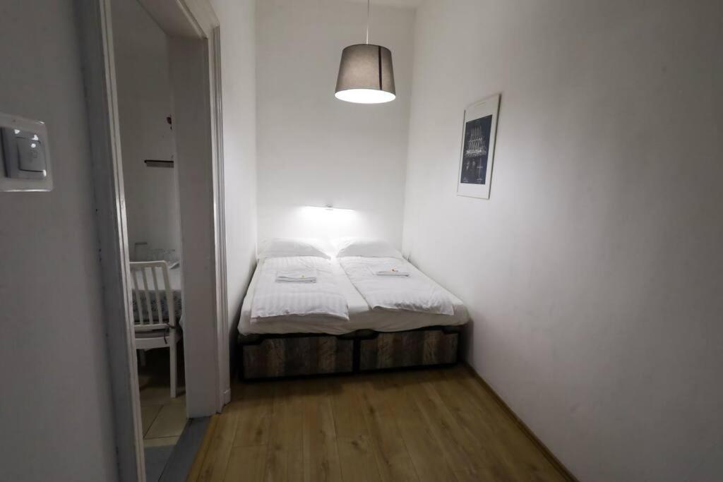 Pest-Port Private Apartment Room-6 Budapest Luaran gambar