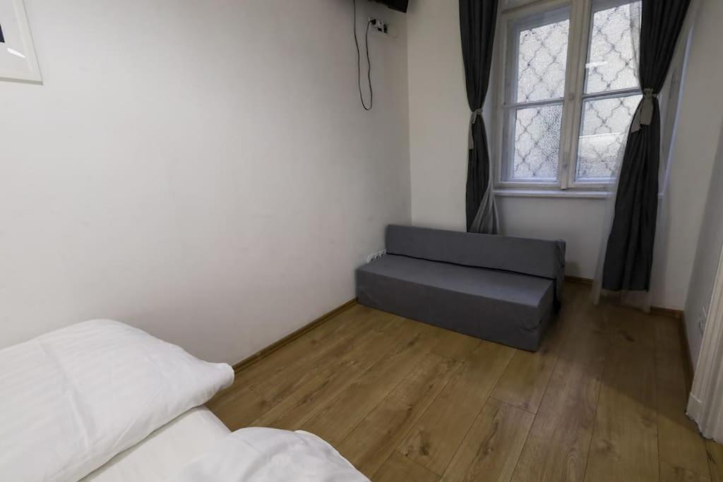 Pest-Port Private Apartment Room-6 Budapest Luaran gambar